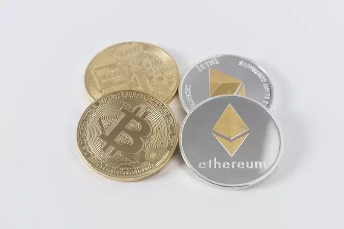 8-Year Expert: "Allocate $10,000 to Bitcoin and Ethereum"...200x Profit Strategy Revealed