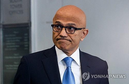 Nadella: "Musk was silent during OpenAI investment... Altman's dismissal was amateurish"