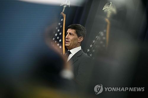美연준 '깜짝 금리인상' 없었지만 '매파적 동결'…인상의견 3명
