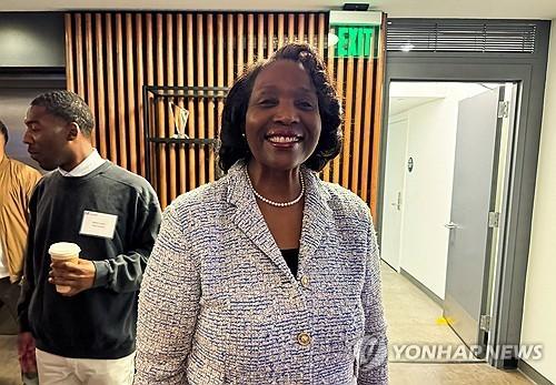 미 연준 쿡 이사 "몇달간 인플레이션 압력 지속될 것"