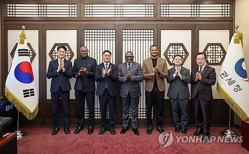 [동정] 이종욱 관세청장, 카메룬 청장 면담…협력 방안 논의