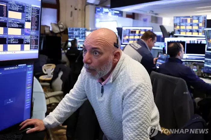 Why is the crypto market shaking again? Is the dawn rebound a true sign of recovery?