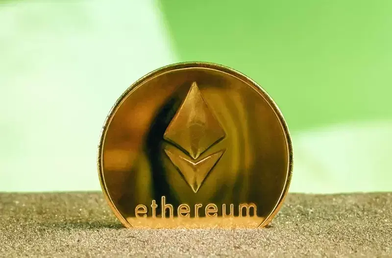 Ethereum 'Shaken' to Last Line of Defense... Sell-Off Warning on Failed Recovery