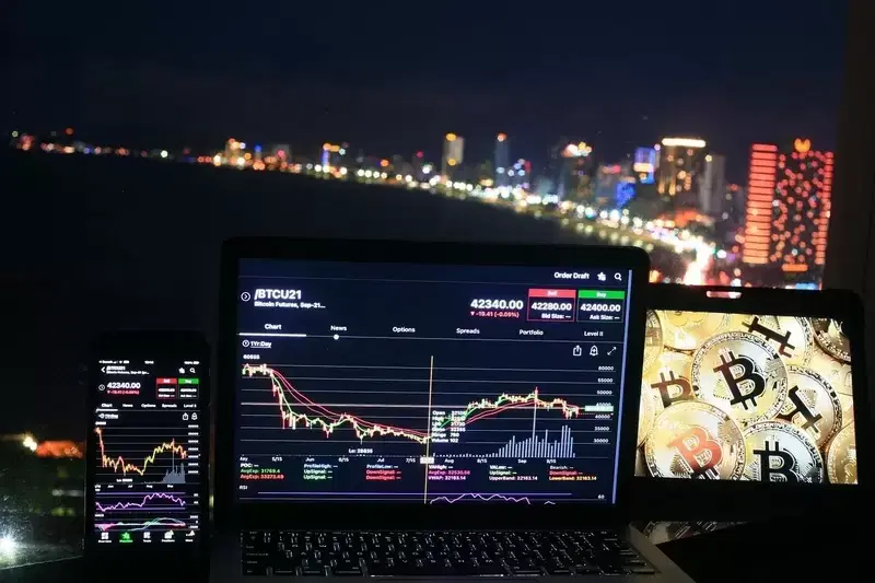 Tom Lee "Crypto Pessimism Peaks, Signs of Rebound"