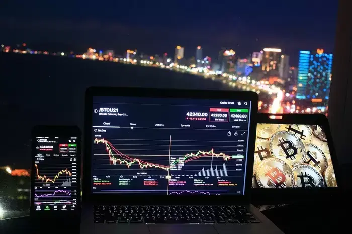 비트코인(BTC)·이더리움(ETH) 거래량 2년 최저...샌티먼트 "개미들 떠나야 반등"