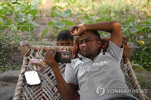인도, 스마트폰 등 일부 전자제품 부품 수입관세 한시 면제