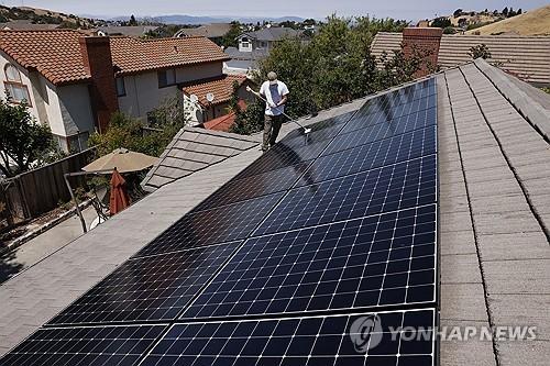 "美, 이르면 6일 수입 폴리실리콘 관세"…韓기업 영향 주목