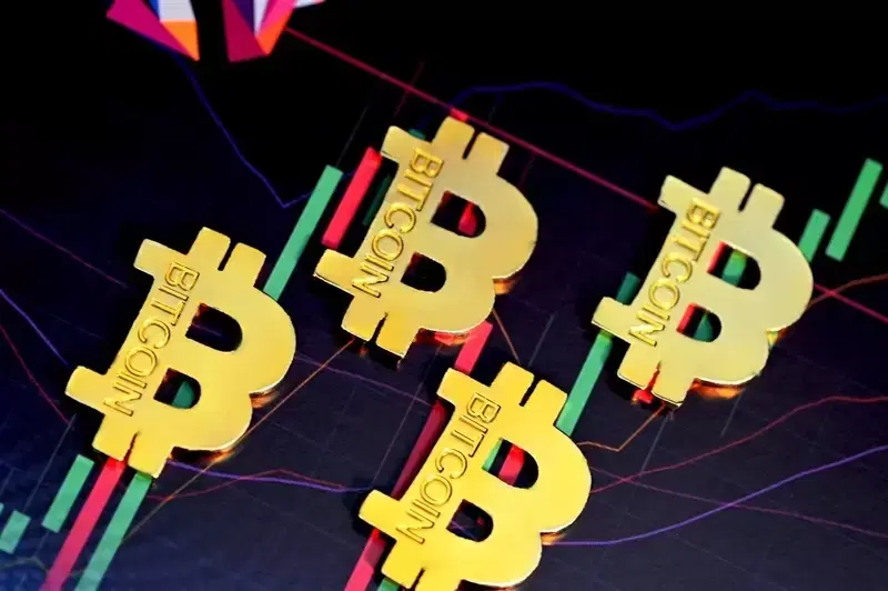 Bitcoin (BTC), Golden Cross Appears... Cowen: "The Real Bottom Isn't Here Yet"